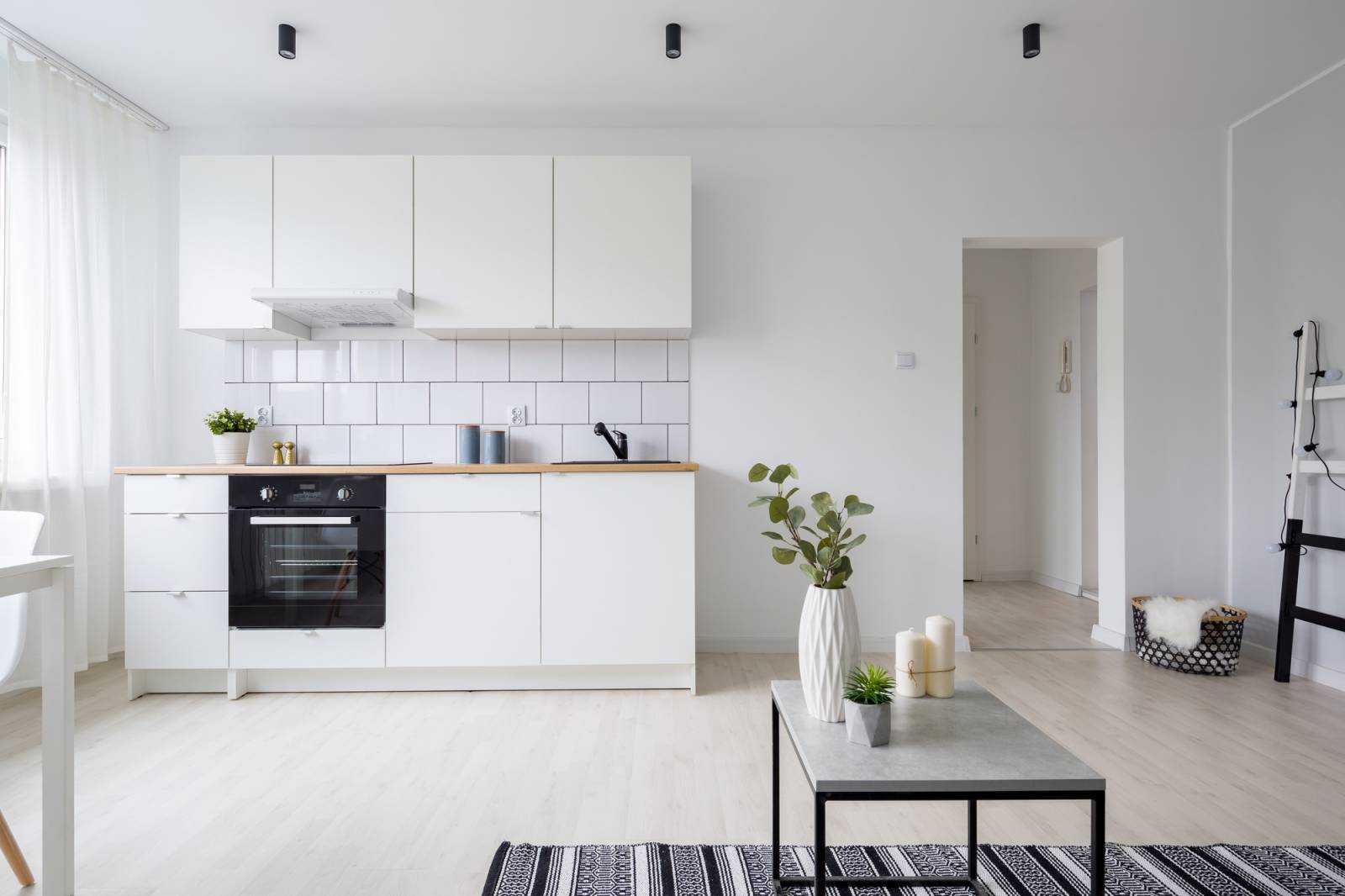 Intérieur moderne et lumineux